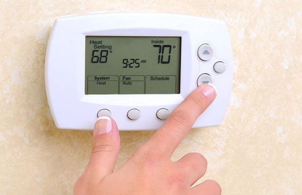 Программируемый термостат может поддерживать температуру в жилище на требуемом уровне