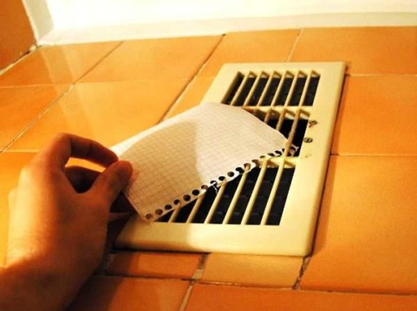 Проверить насколько хорошо работает вентиляция в ванной легко 