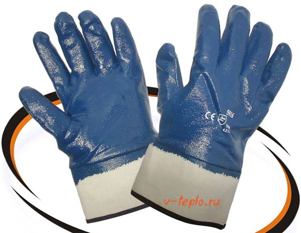 перчатки для работы с герметиком