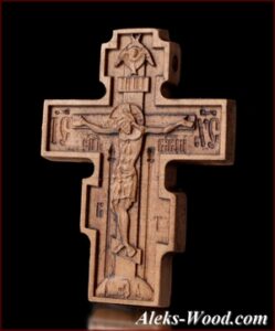 деревянный нательный крест